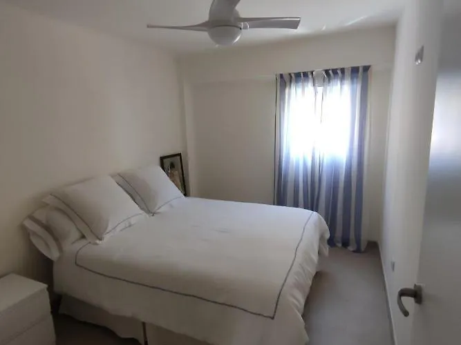 Precioso Apartamento De 2 Habitaciones Recien Reformado En Benidorm
